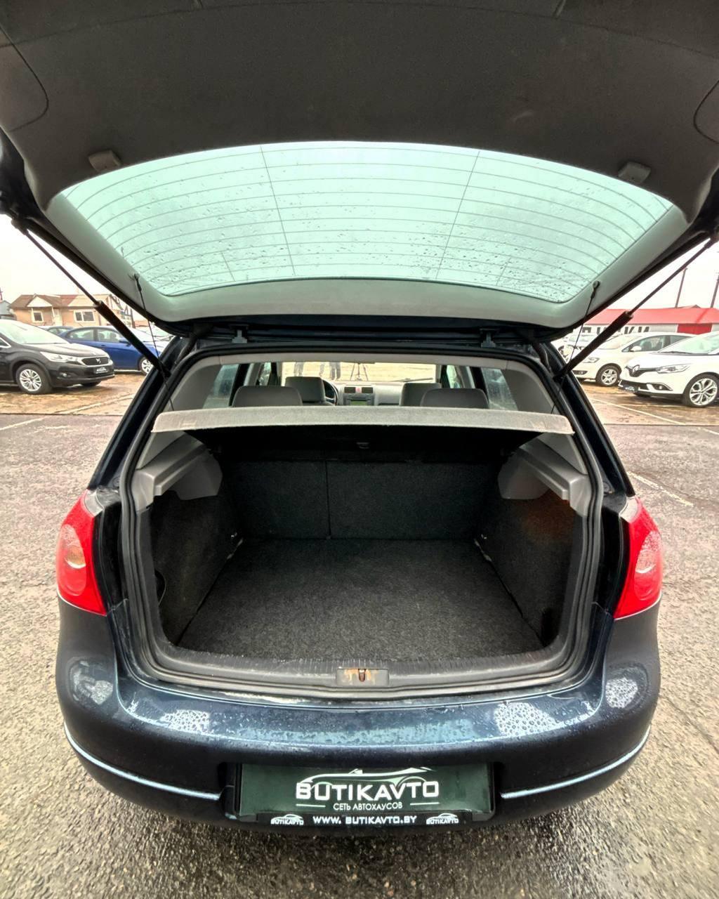 Volkswagen Golf V , 2004 г., автомат, бензин - фото 15