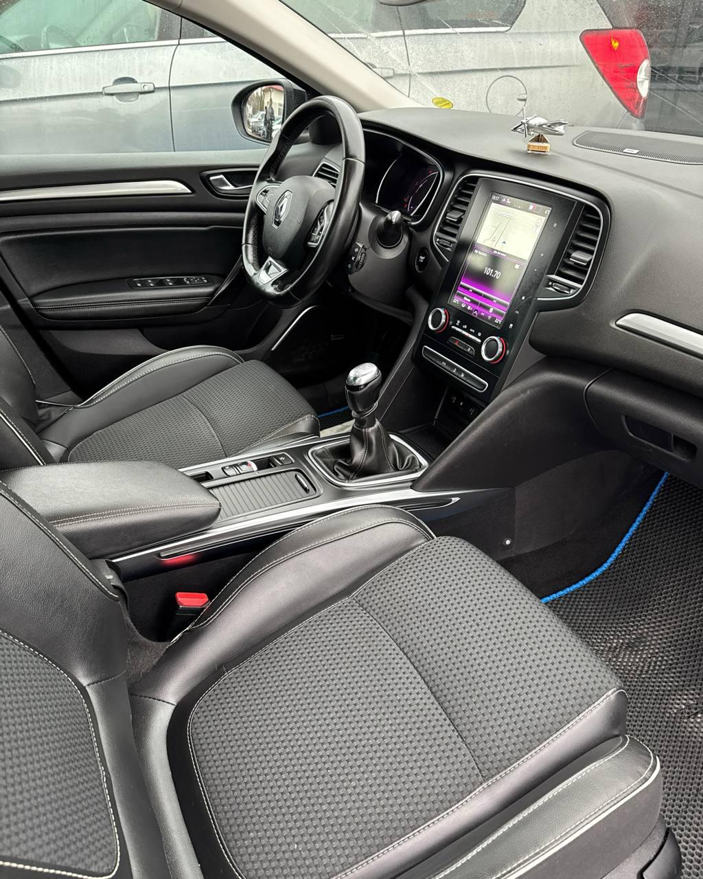 Renault Megane IV , 2018 г., механика, дизель - фото 13