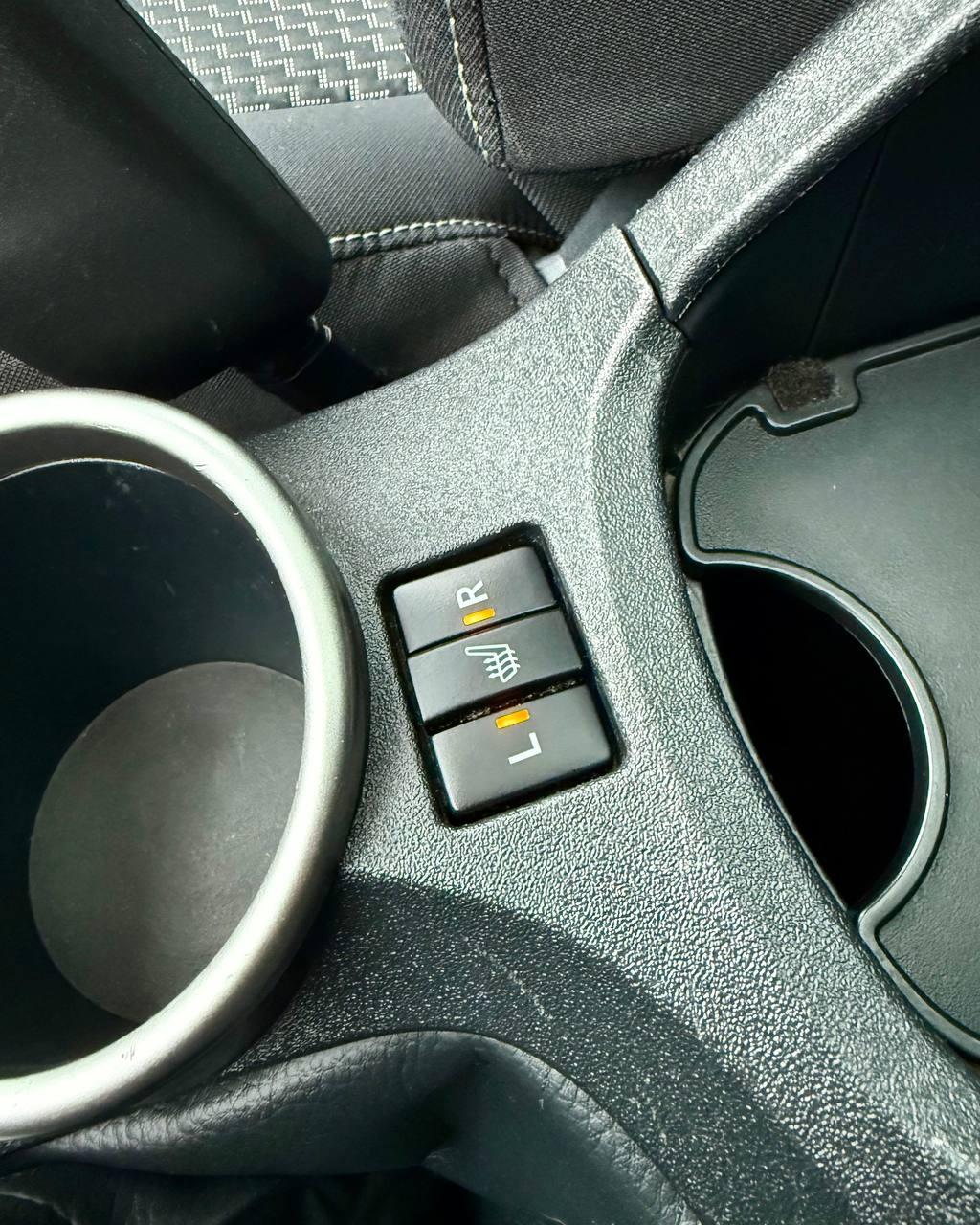 Toyota Verso I · Рестайлинг , 2014 г., механика, дизель - фото 15