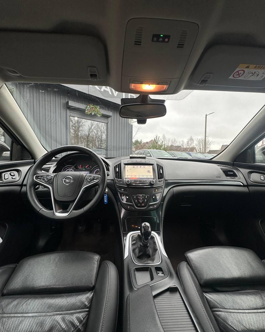 Opel Insignia I · Рестайлинг , 2015 г., механика, дизель - фото 9