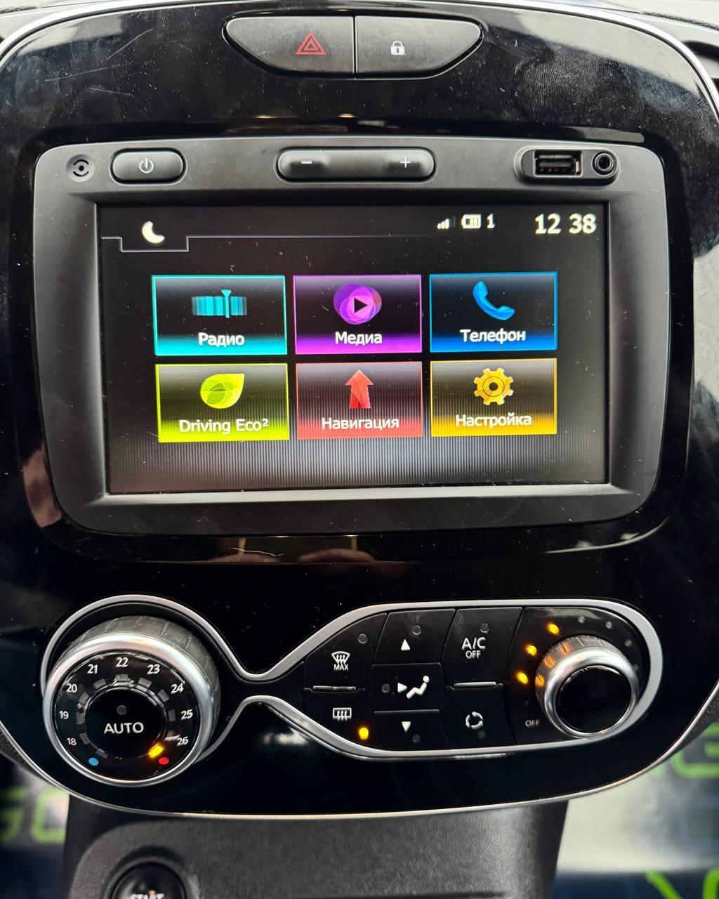 Renault Captur I · Рестайлинг , 2019 г., механика, бензин - фото 16