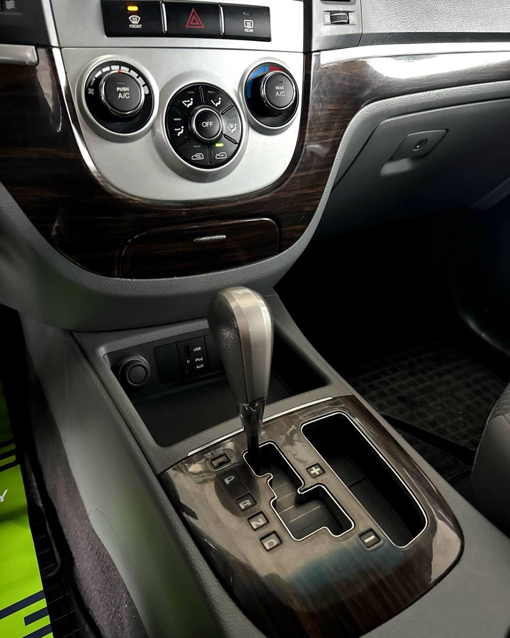 Hyundai Santa Fe CM · Рестайлинг , 2010 г., автомат, бензин - фото 13