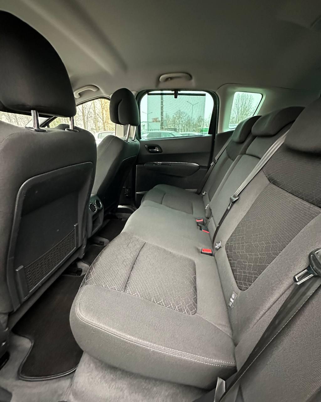 Peugeot 3008 I · Рестайлинг , 2013 г., механика, дизель - фото 8