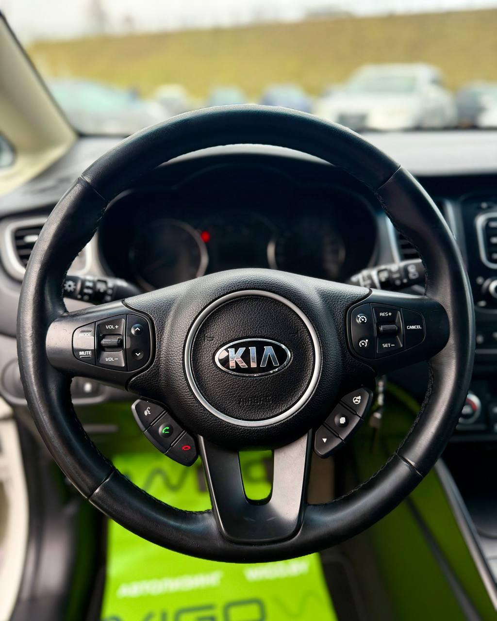 Kia Carens III , 2015 г., механика, дизель - фото 12