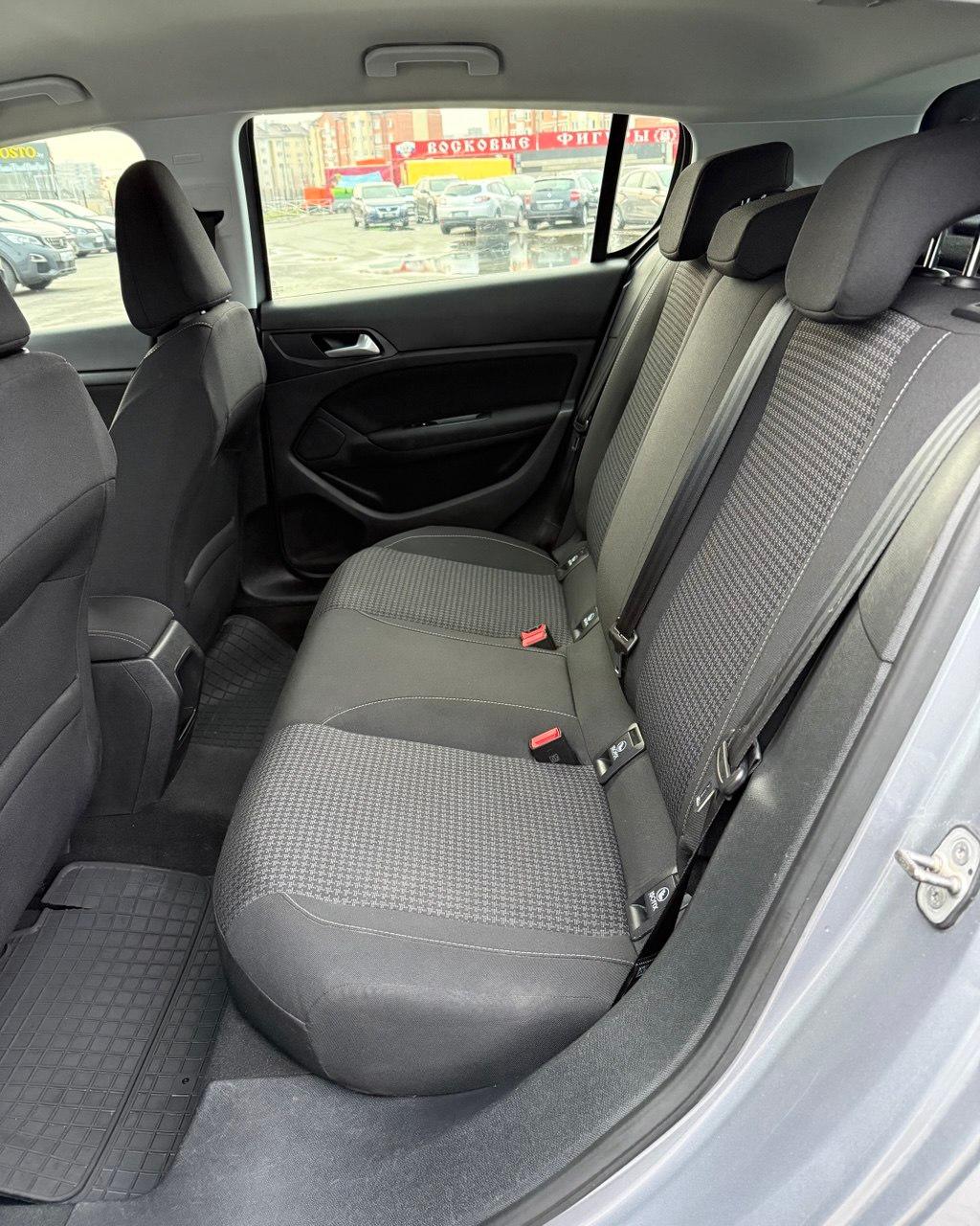 Peugeot 308 T9 · Рестайлинг , 2018 г., механика, дизель - фото 12