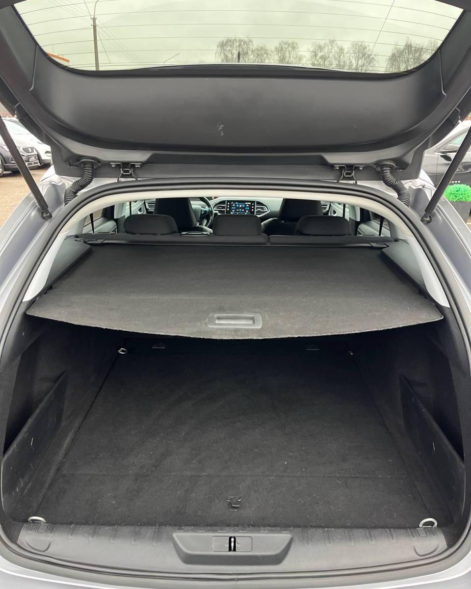 Peugeot 308 T9 · Рестайлинг , 2018 г., автомат, дизель - фото 14