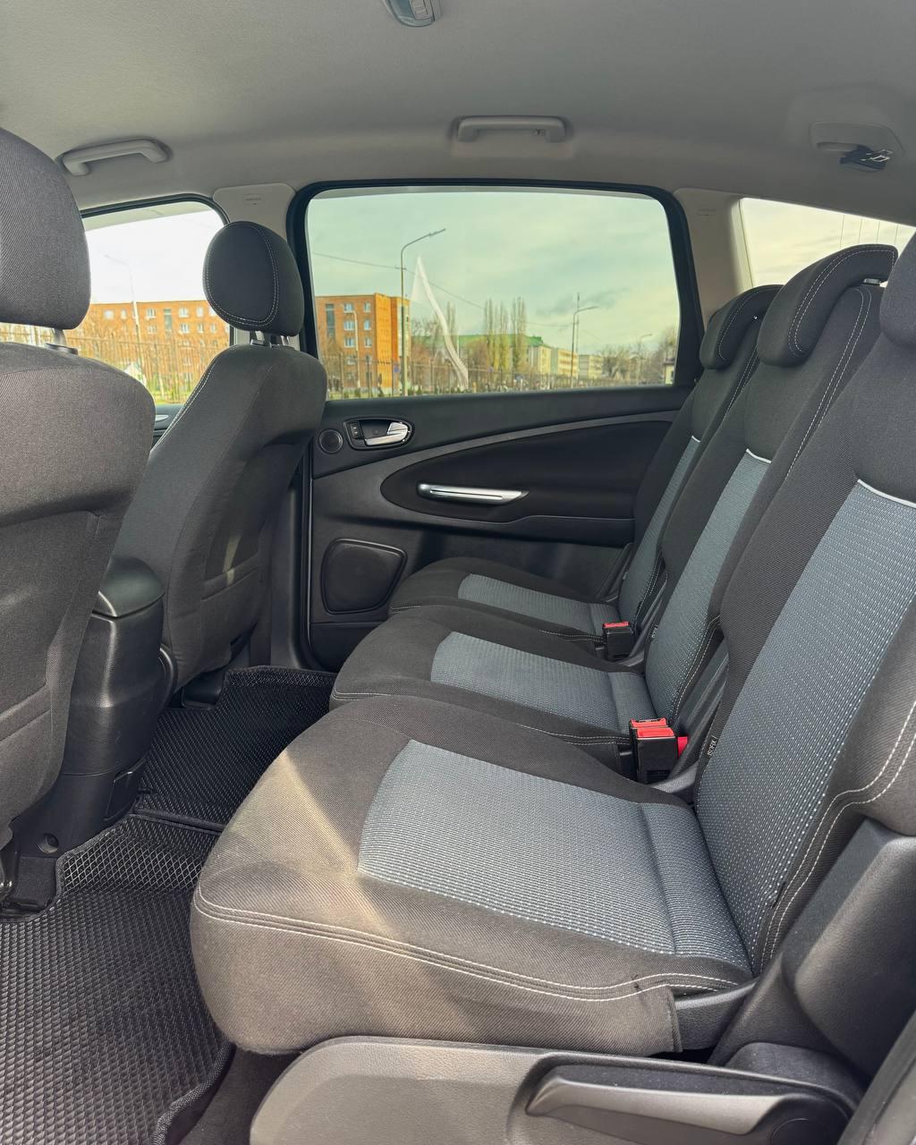 Ford S-MAX I · Рестайлинг , 2012 г., механика, дизель - фото 11