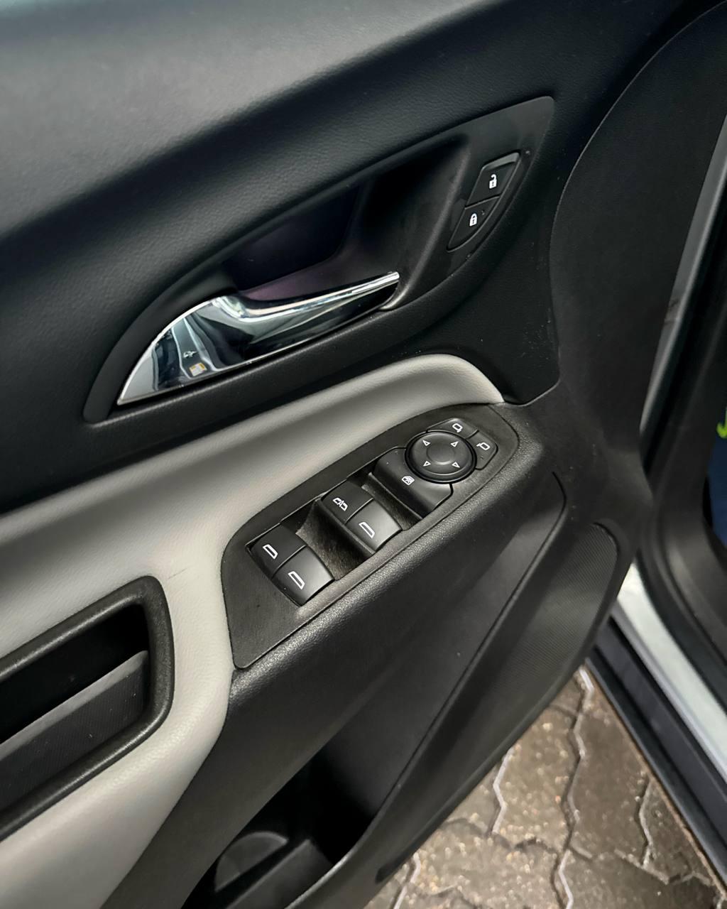 Chevrolet Equinox III · Рестайлинг , 2023 г., автомат, бензин - фото 9