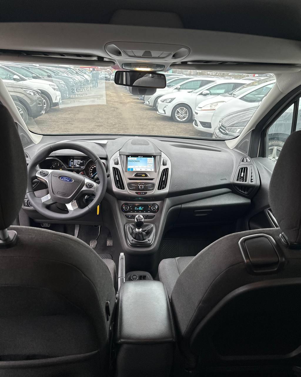 Ford Tourneo Connect II , 2017 г., механика, дизель - фото 10