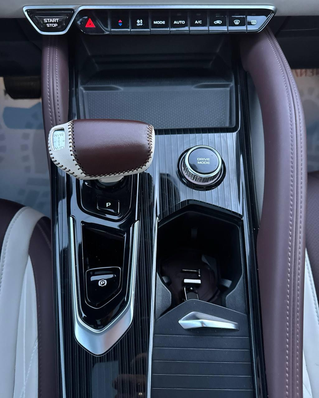 Geely Monjaro I , 2023 г., автомат, бензин - фото 21