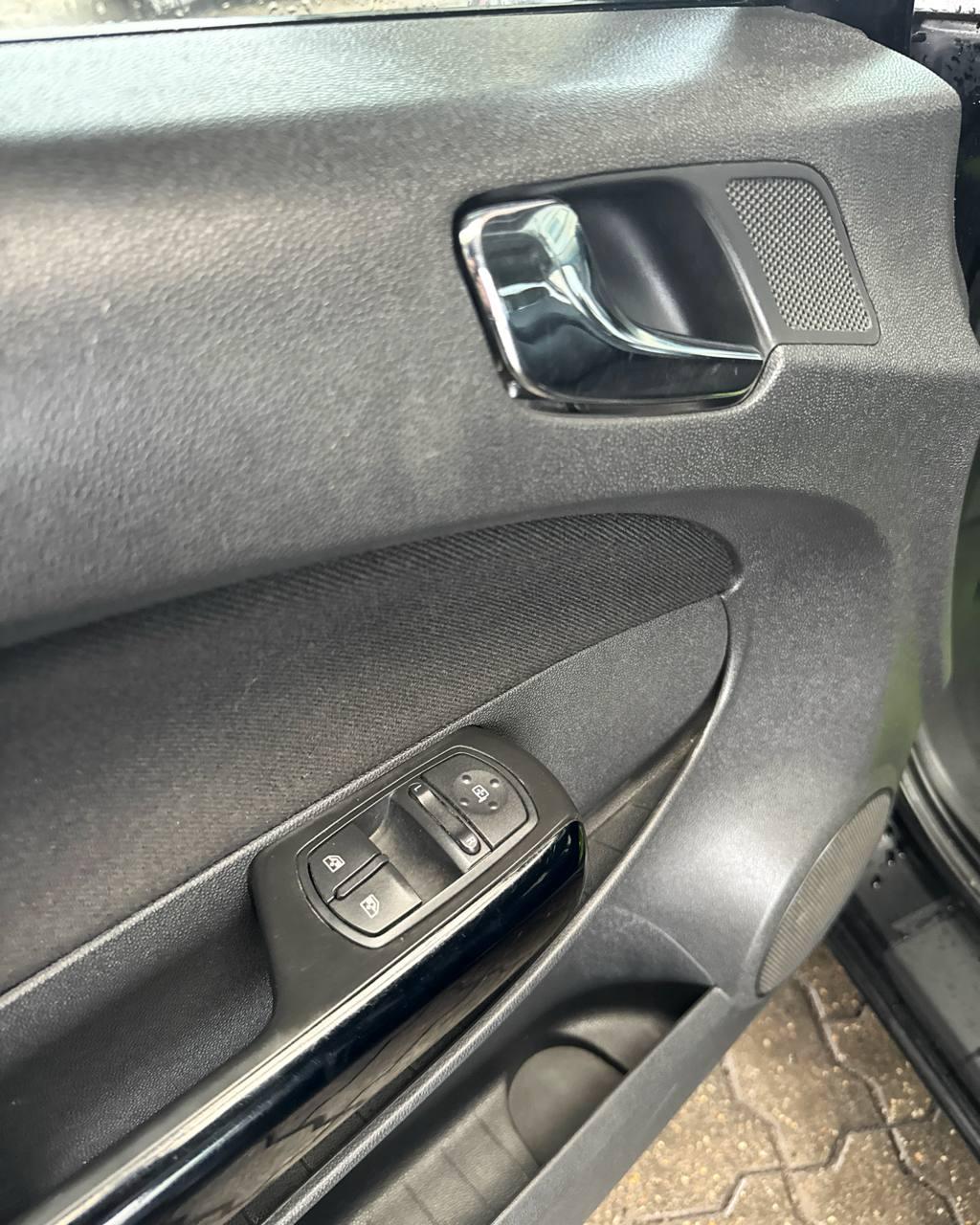 Opel Corsa D , 2008 г., механика, дизель  - фото 9