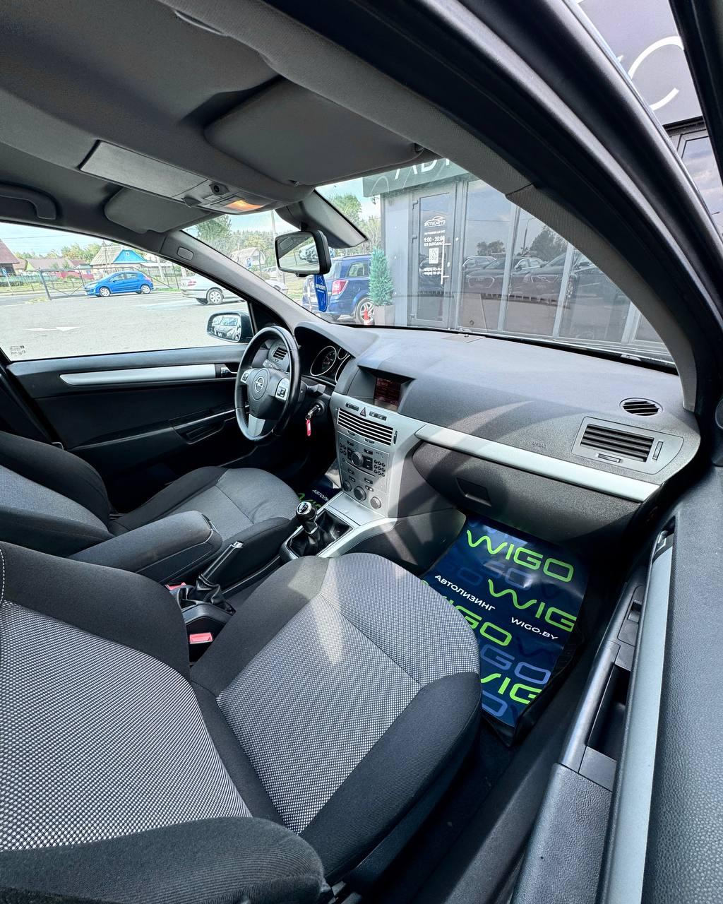 Opel Astra H · Рестайлинг , 2010 г., механика, бензин - фото 13