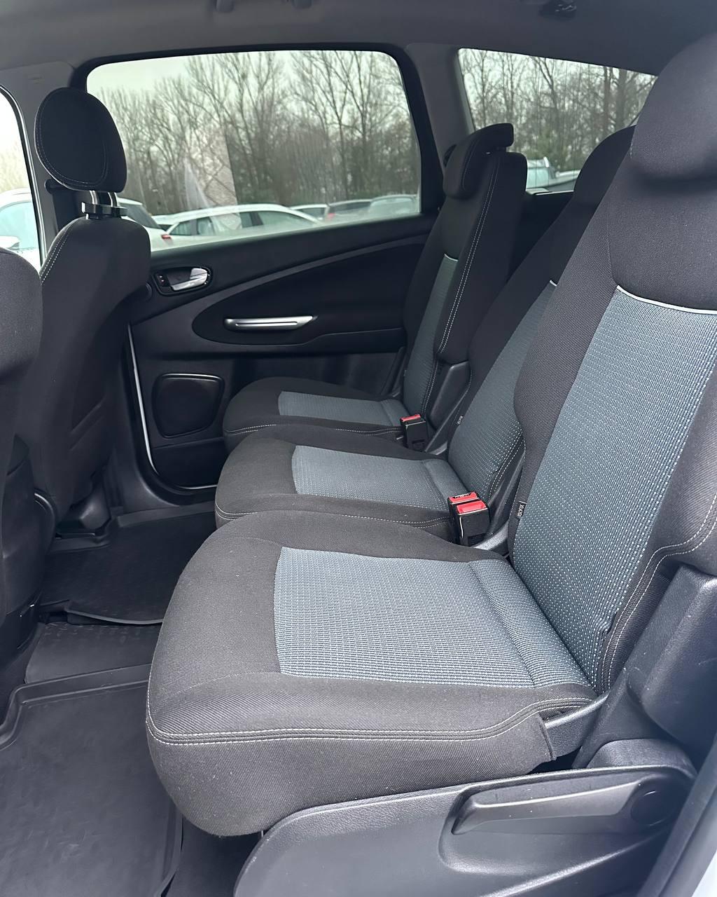 Ford S-MAX I · Рестайлинг , 2012 г., механика, дизель - фото 8