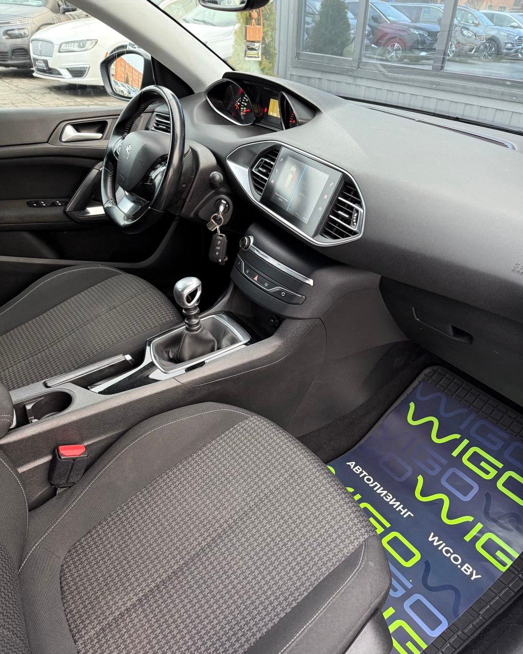 Peugeot 308 T9 · Рестайлинг , 2018 г., механика, дизель - фото 11