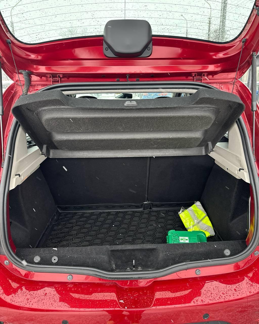 Renault Sandero Stepway II , 2017 г., механика, бензин - фото 12