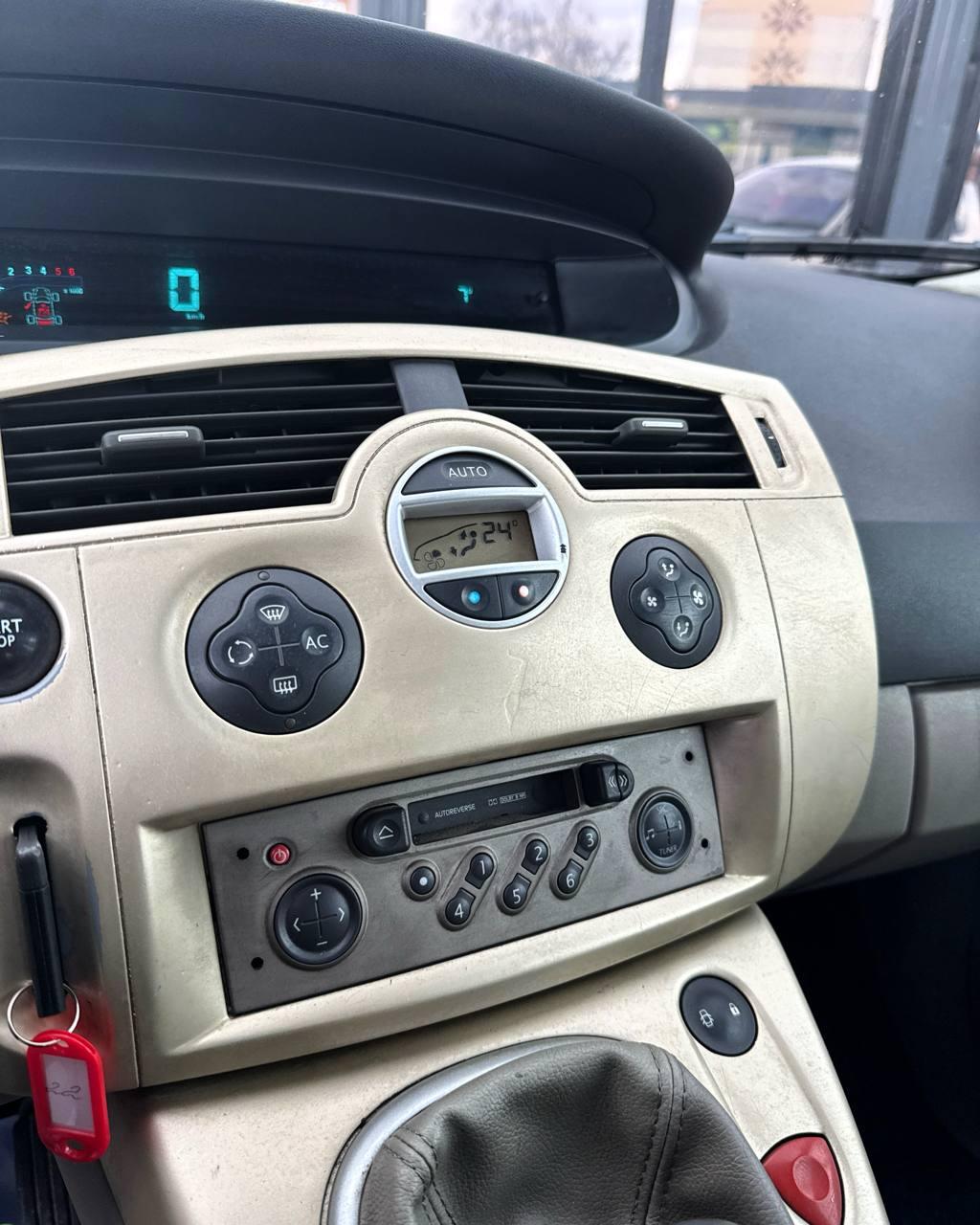 RENAULT SCENIC, 2004 г., механика, дизель - фото 14