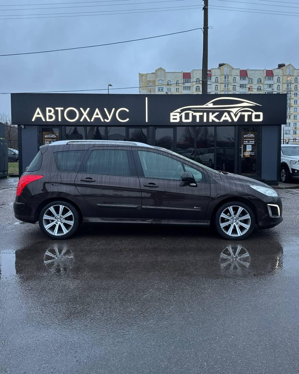 Peugeot 308 T7 · Рестайлинг , 2012 г., механика, дизель - фото 7