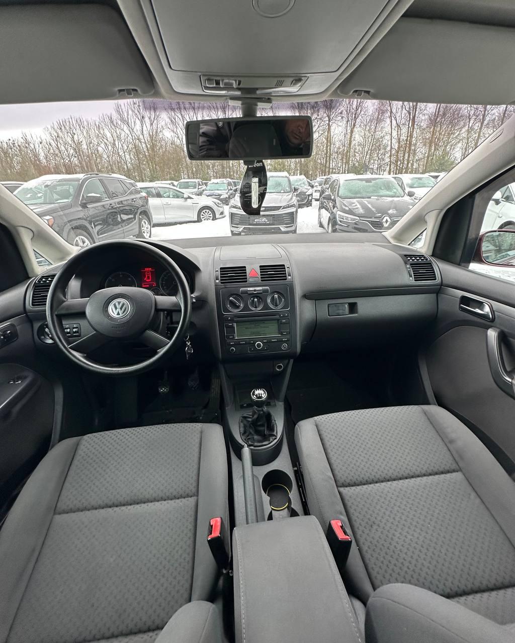 Volkswagen Touran I , 2006 г., механика, дизель - фото 9