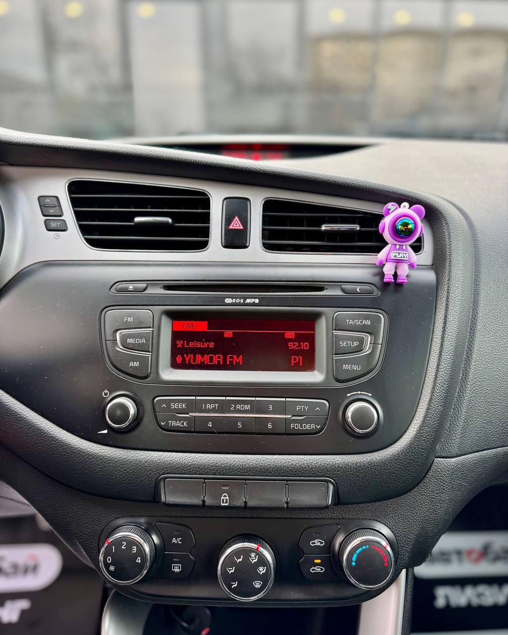 Kia Cee'd II , 2013 г., механика, бензин - фото 16