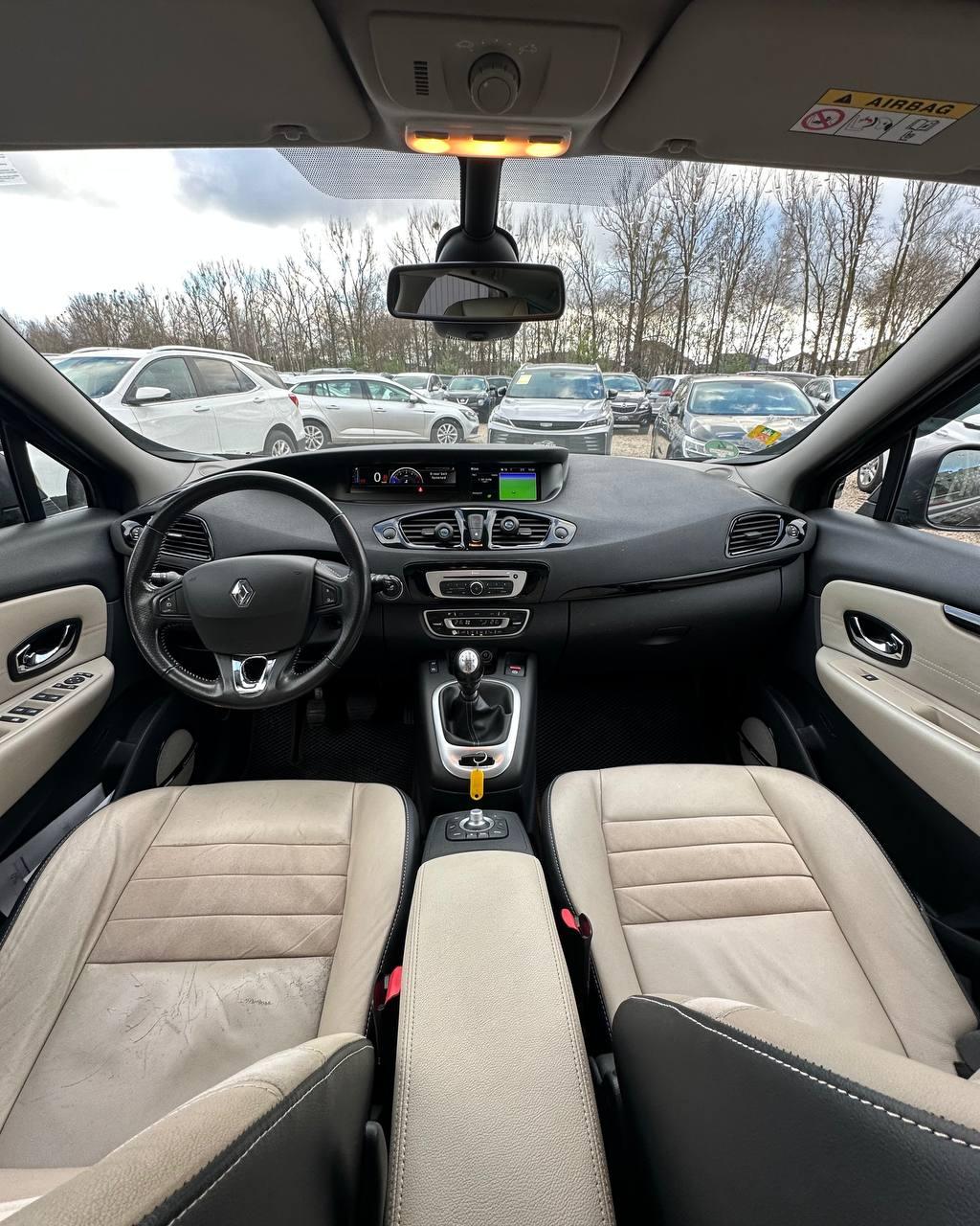 Renault Scenic III · 2-й рестайлинг , 2015 г., механика, дизель - фото 9