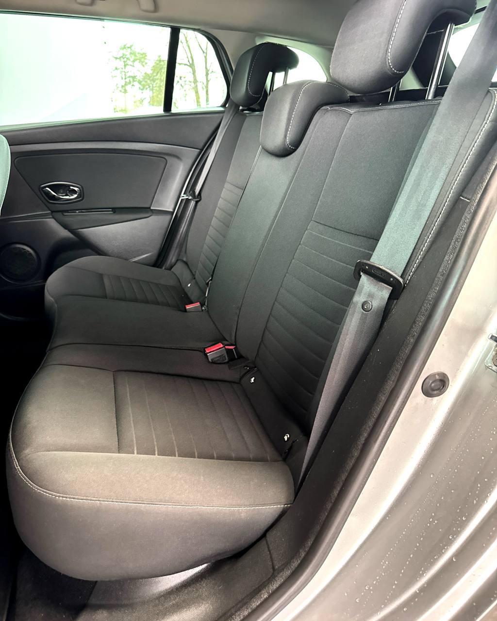 Renault Megane III · 2-й рестайлинг , 2015 г., механика, дизель - фото 14