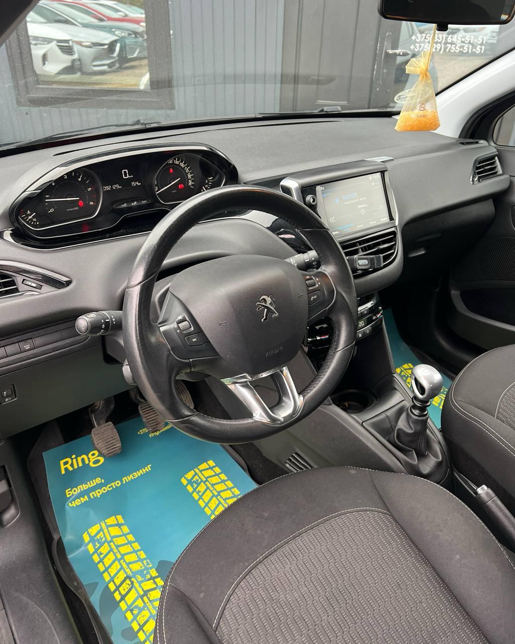 Peugeot 208 I · Рестайлинг , 2018 г., механика, дизель - фото 10