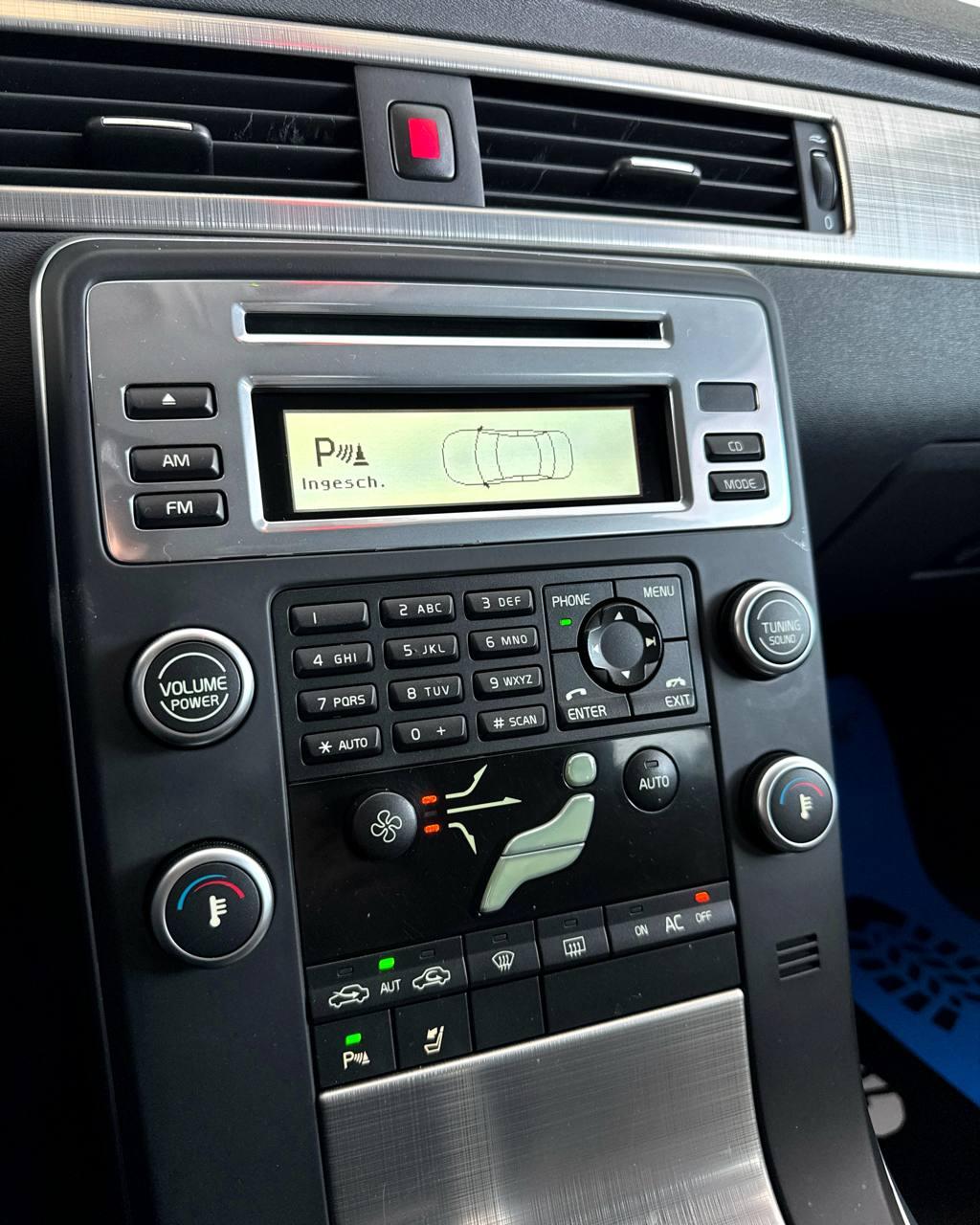 Volvo V70 III , 2010 г., механика, дизель - фото 12