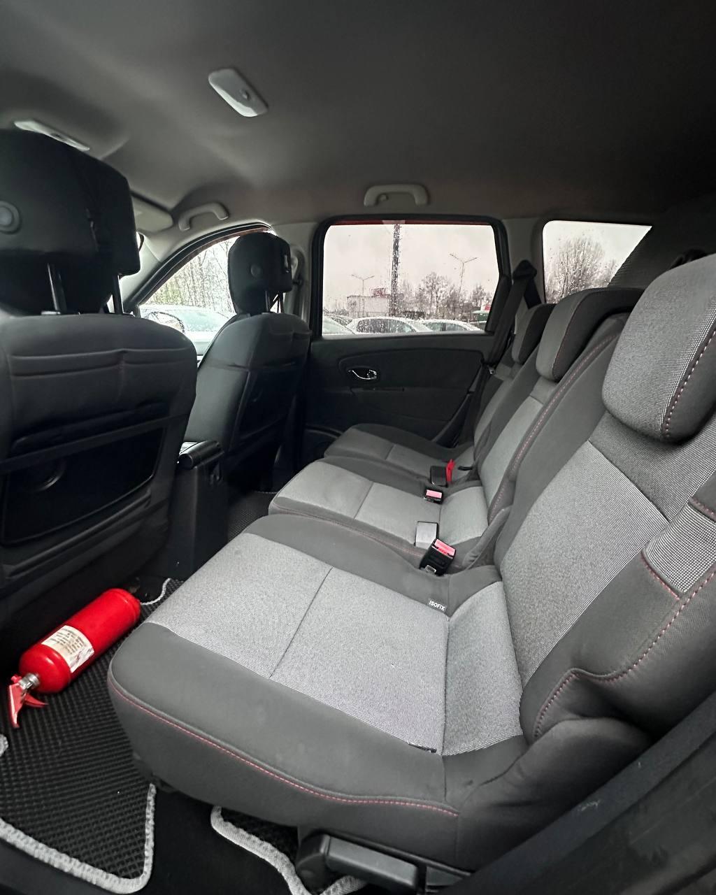 Renault Grand Scenic III · 2-й рестайлинг , 2013 г., механика, дизель - фото 8