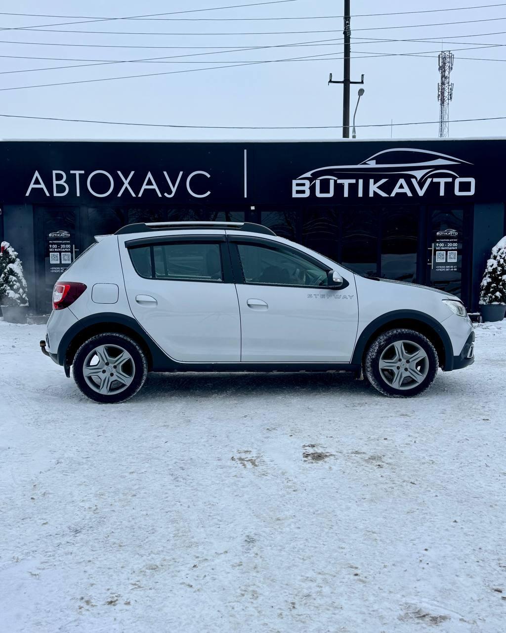 Renault Sandero Stepway II · Рестайлинг , 2019 г., механика, бензин - фото 8