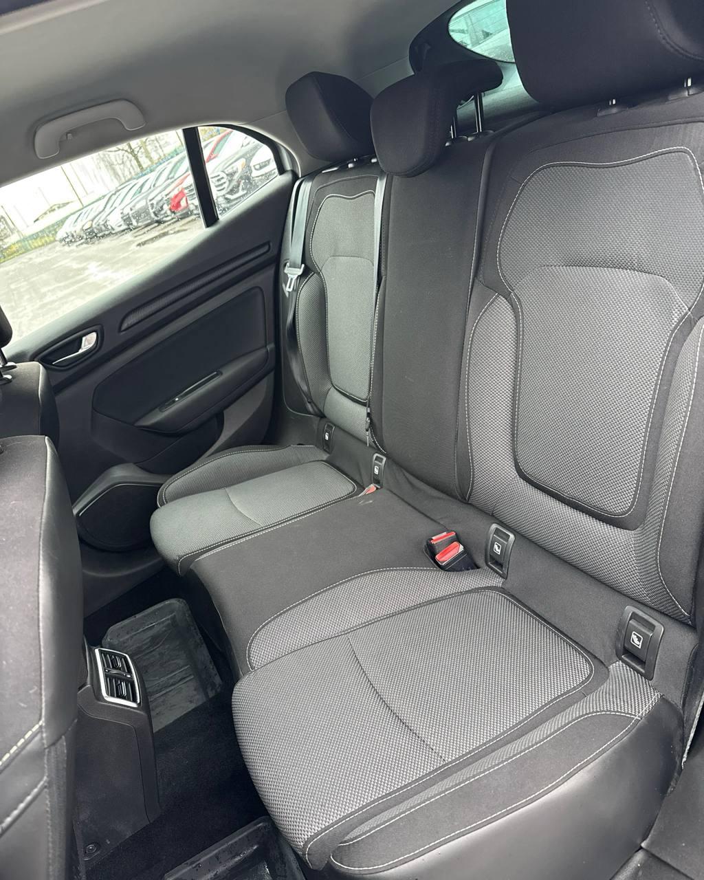 Renault Megane IV , 2019 г., механика, дизель - фото 12