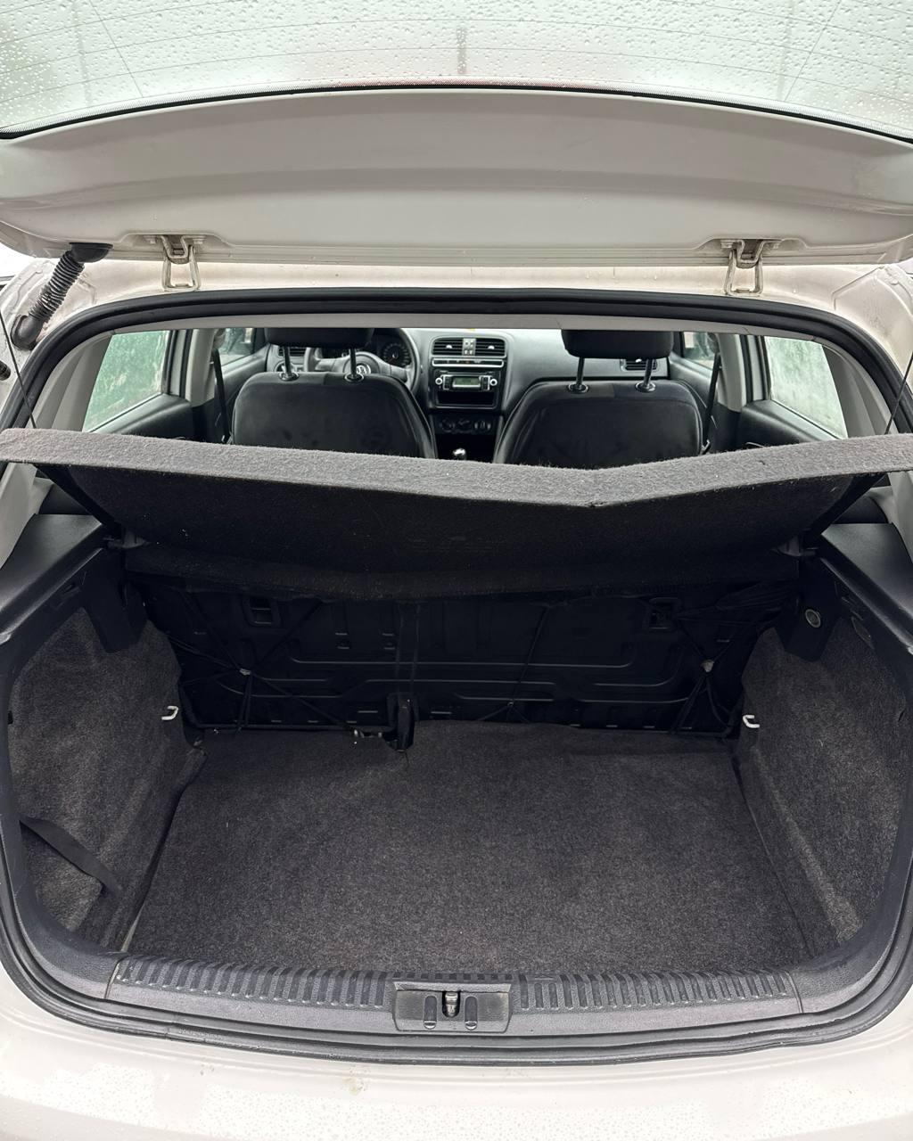 Volkswagen Polo V , 2009 г., механика, бензин  - фото 14