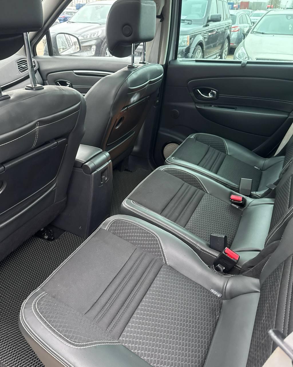 Renault Grand Scenic III · 2-й рестайлинг , 2014 г., механика, дизель - фото 11