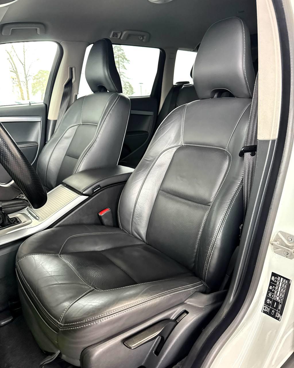 Volvo V70 III · Рестайлинг , 2014 г., механика, дизель - фото 10