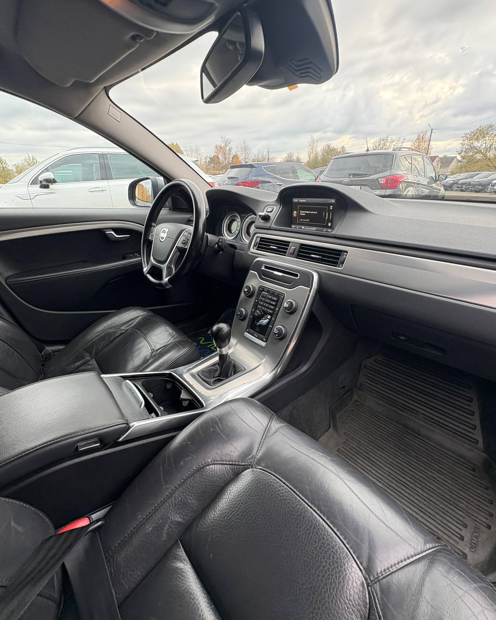 Volvo V70 III , 2011 г., механика, дизель  - фото 10