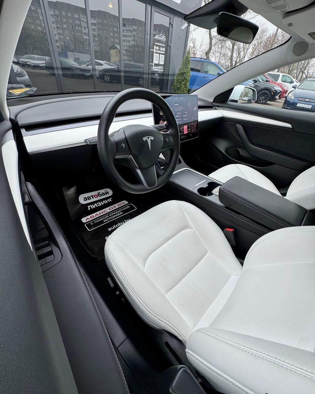 Tesla Model 3 I · Рестайлинг , 2022 г., автомат, электро - фото 10