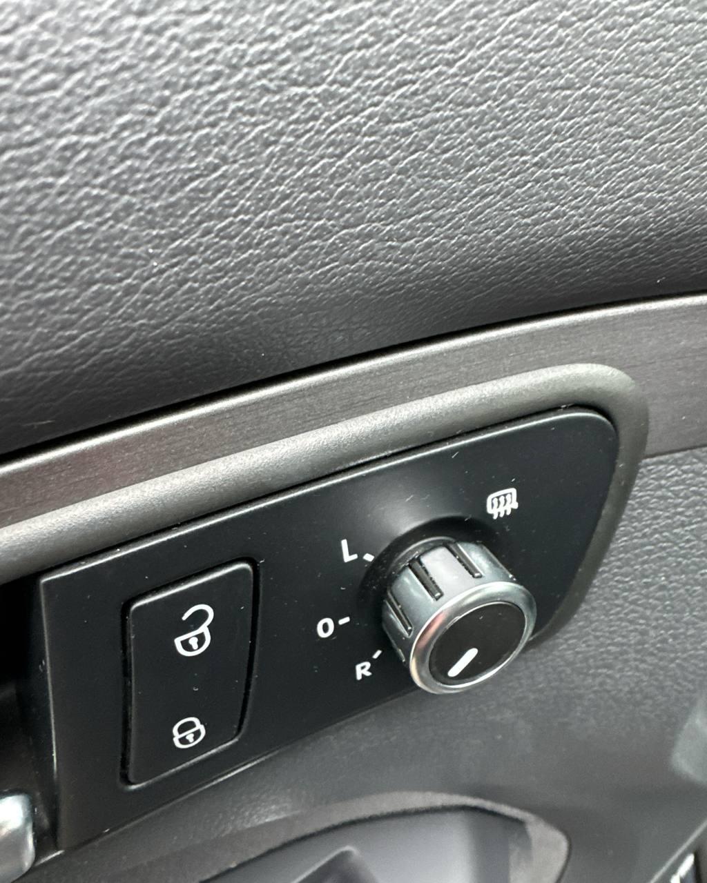 Volkswagen Touran I · 2-й рестайлинг , 2012 г., механика, дизель - фото 20