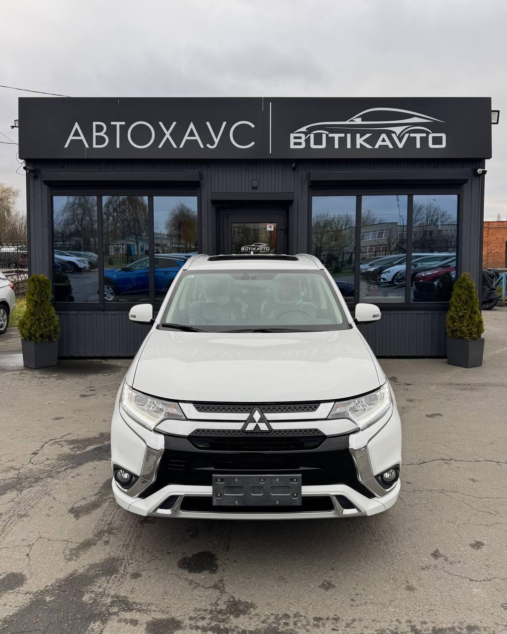 Mitsubishi Outlander III · 3-й рестайлинг , 2022 г., вариатор, бензин - фото 2