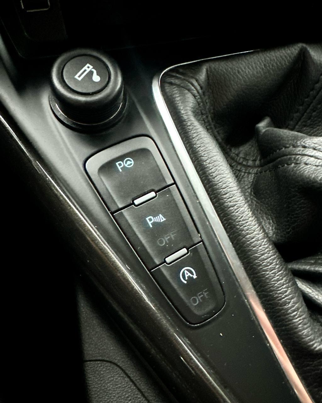 Ford Focus III · Рестайлинг , 2014 г., механика, бензин - фото 18