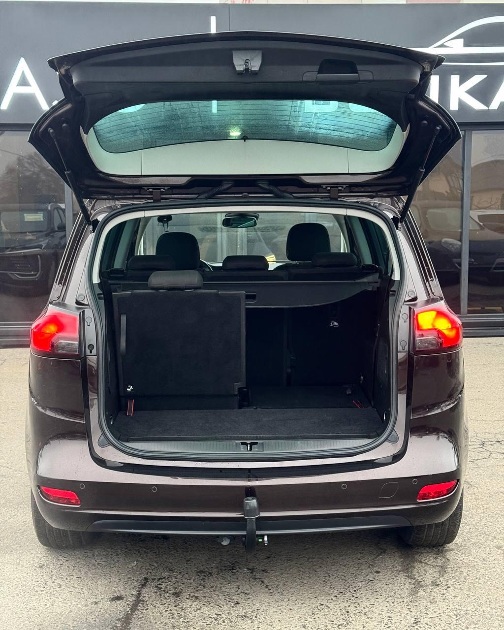 Opel Zafira C · Рестайлинг , 2017 г., механика, дизель - фото 14