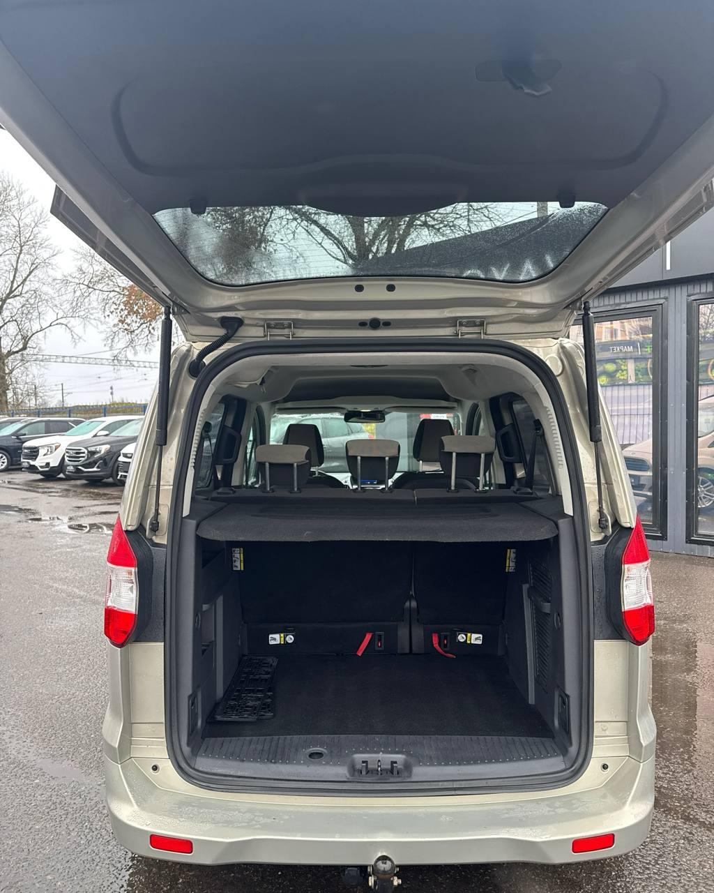 Ford Tourneo Courier I , 2015 г., механика, бензин - фото 14