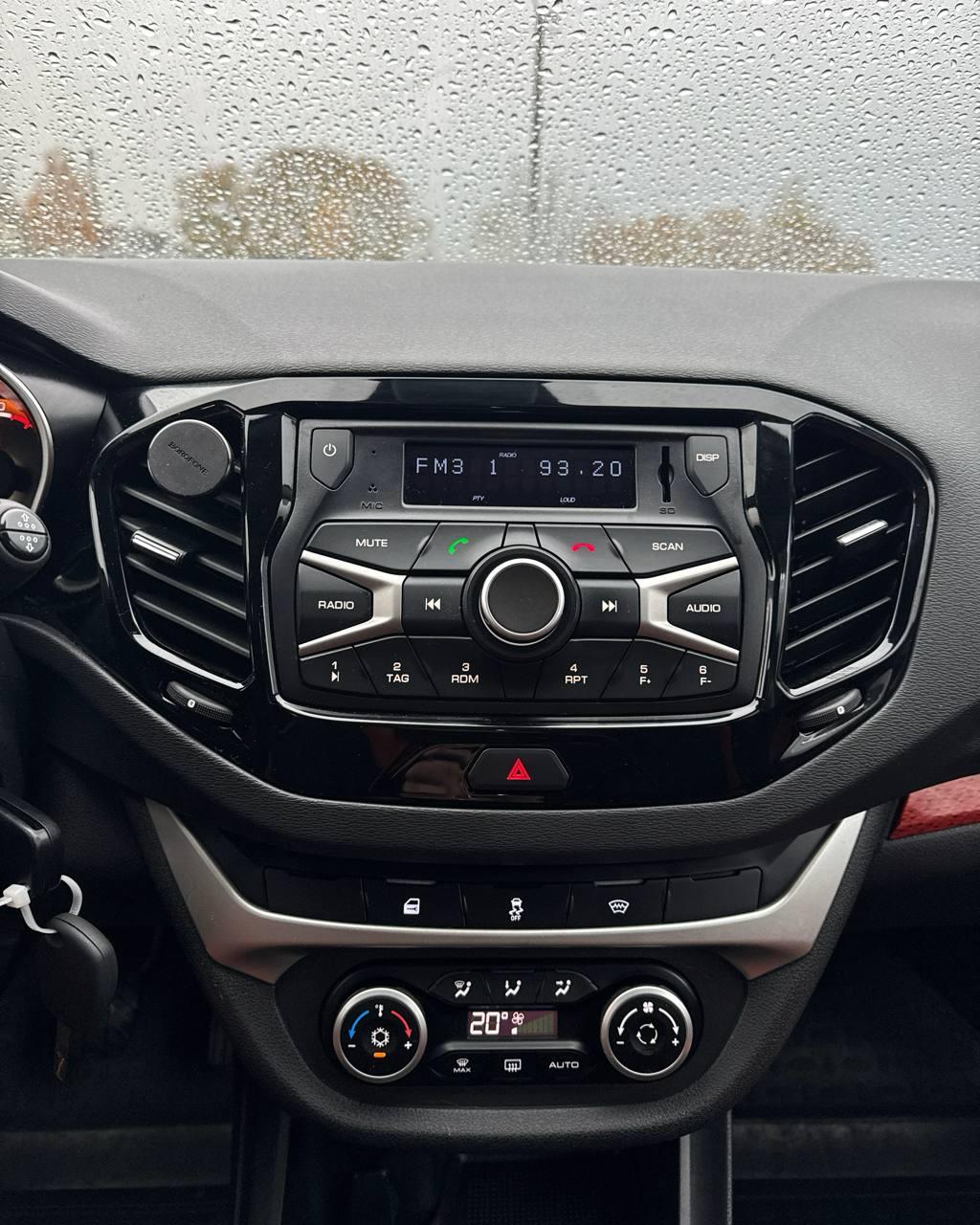 Lada (ВАЗ) Vesta I , 2019 г., механика, бензин - фото 16