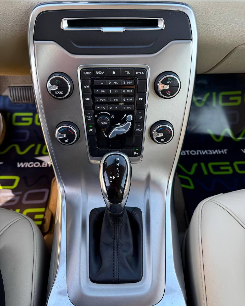 Volvo V70 III Рестайлинг, 2013 г., робот, дизель - фото 17