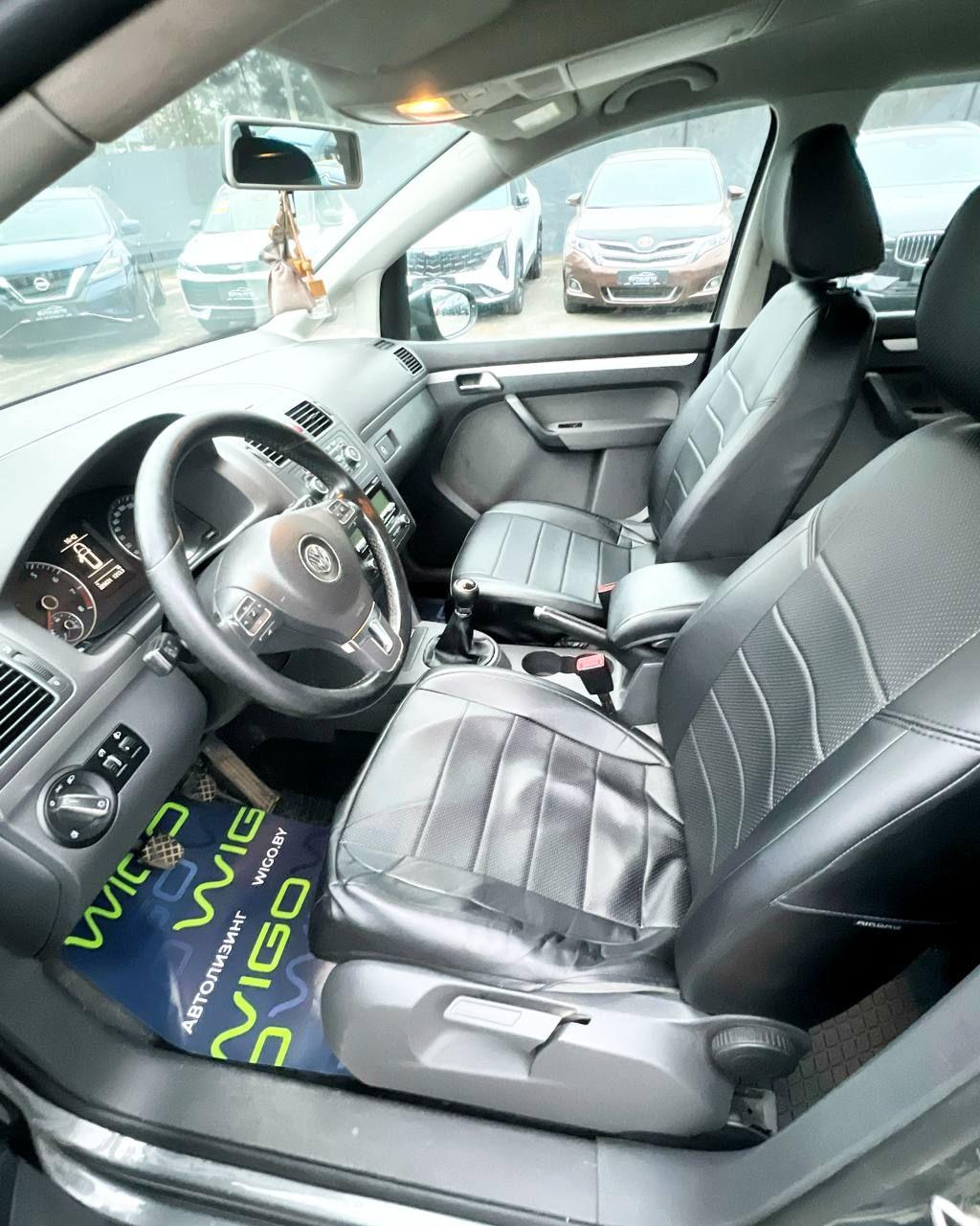 Volkswagen Touran I · 2-й рестайлинг , 2010 г., механика, бензин - фото 8