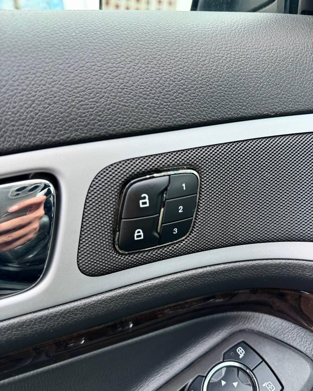 Ford Explorer V , 2010 г., автомат, бензин - фото 22