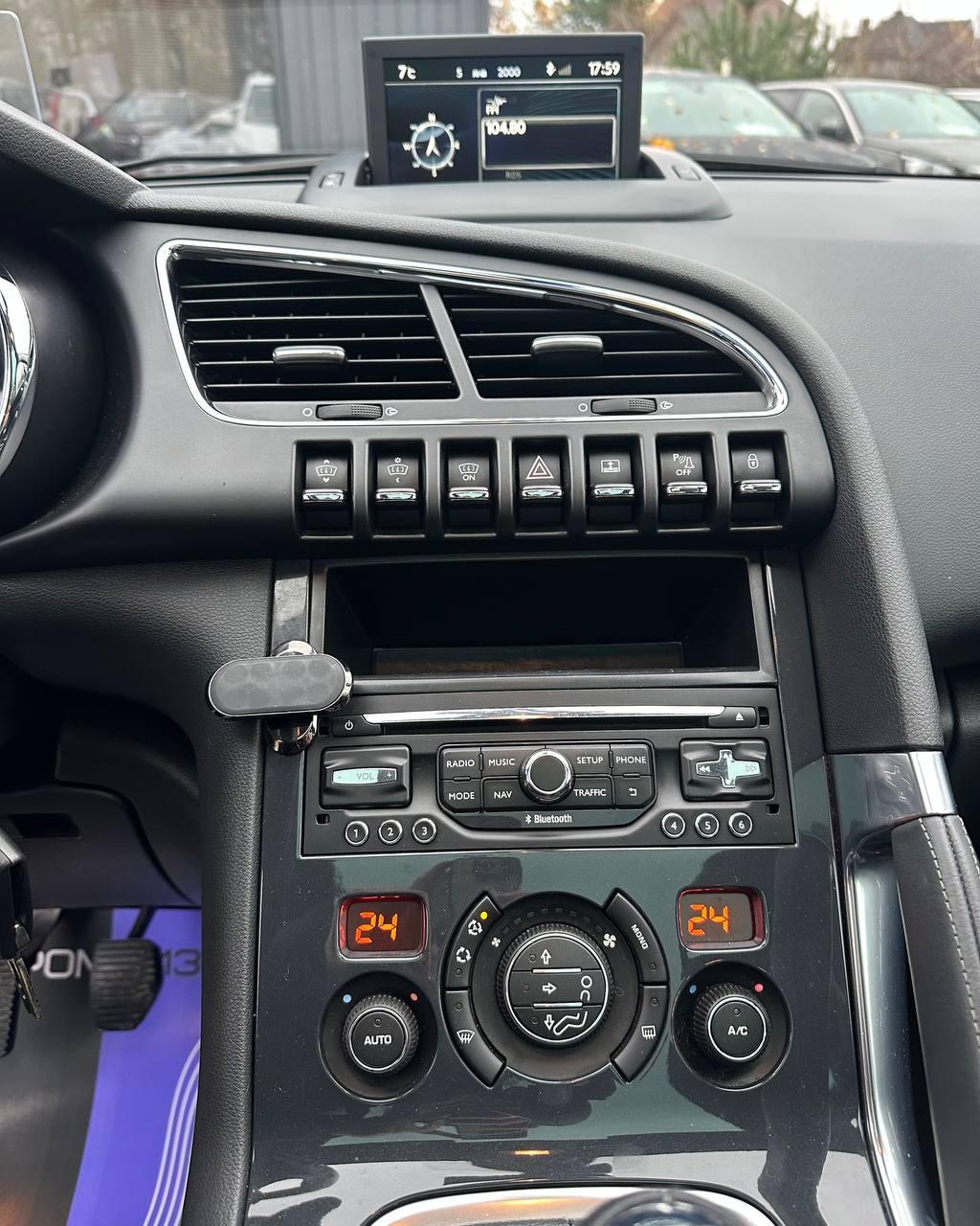 Peugeot 3008 I · Рестайлинг , 2015 г., механика, бензин - фото 10