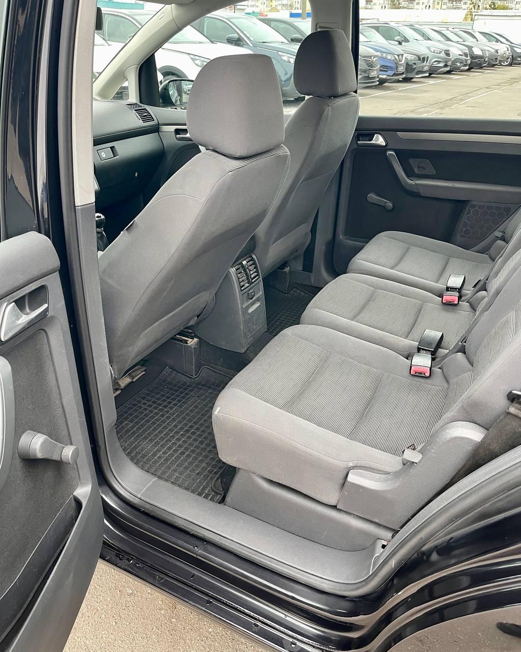 Volkswagen Touran I · Рестайлинг , 2007 г., механика, дизель - фото 12