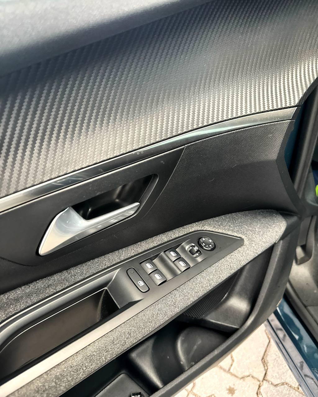 Peugeot 5008 II · Рестайлинг , 2021 г., механика, бензин - фото 9