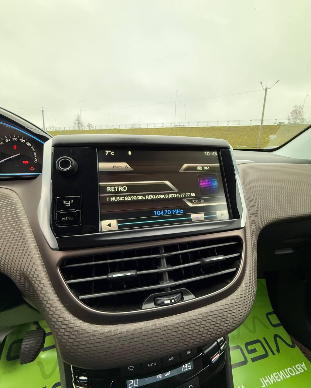 Peugeot 2008 I , 2014 г., механика, дизель - фото 17