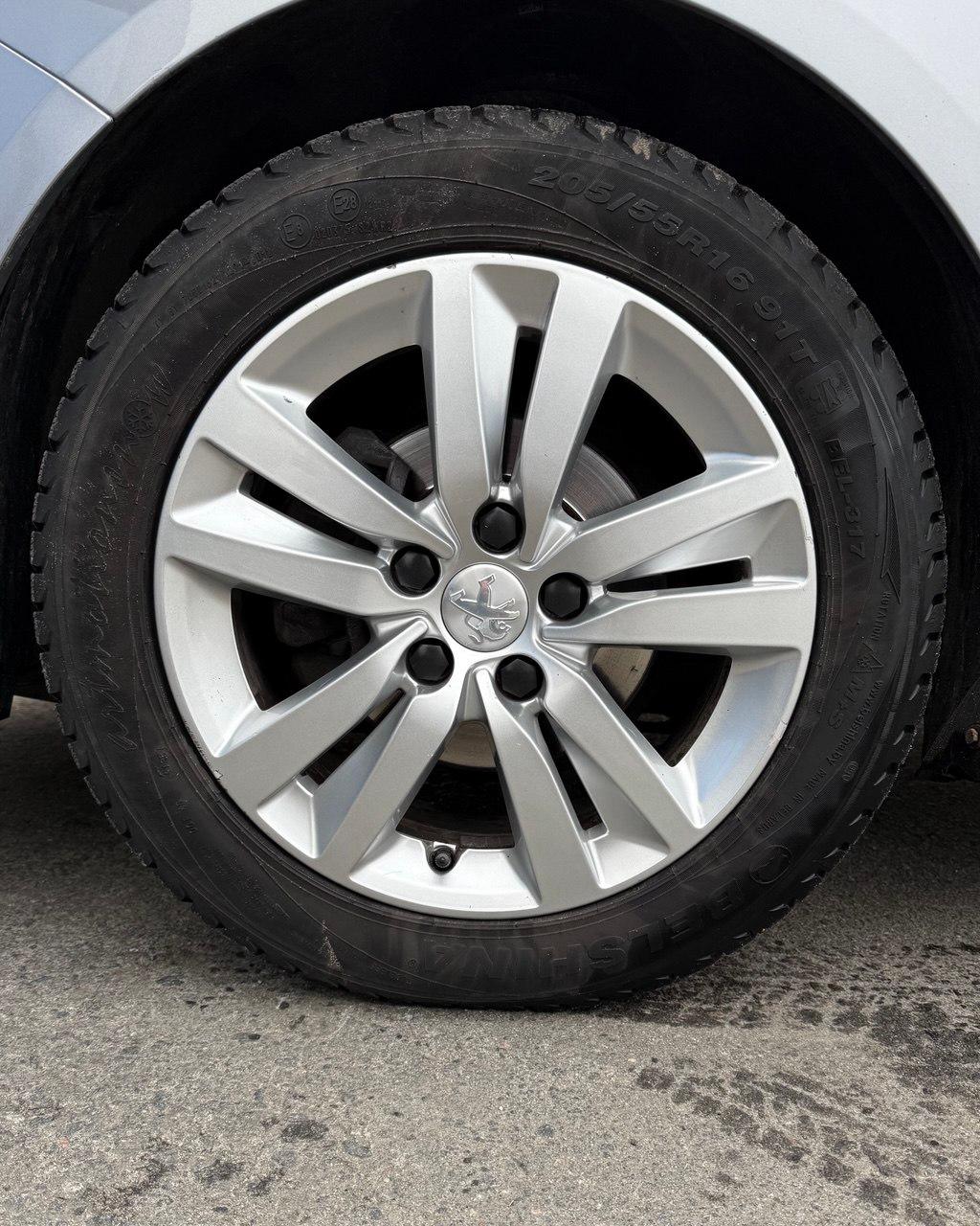 Peugeot 308 T9 · Рестайлинг , 2018 г., механика, дизель - фото 15