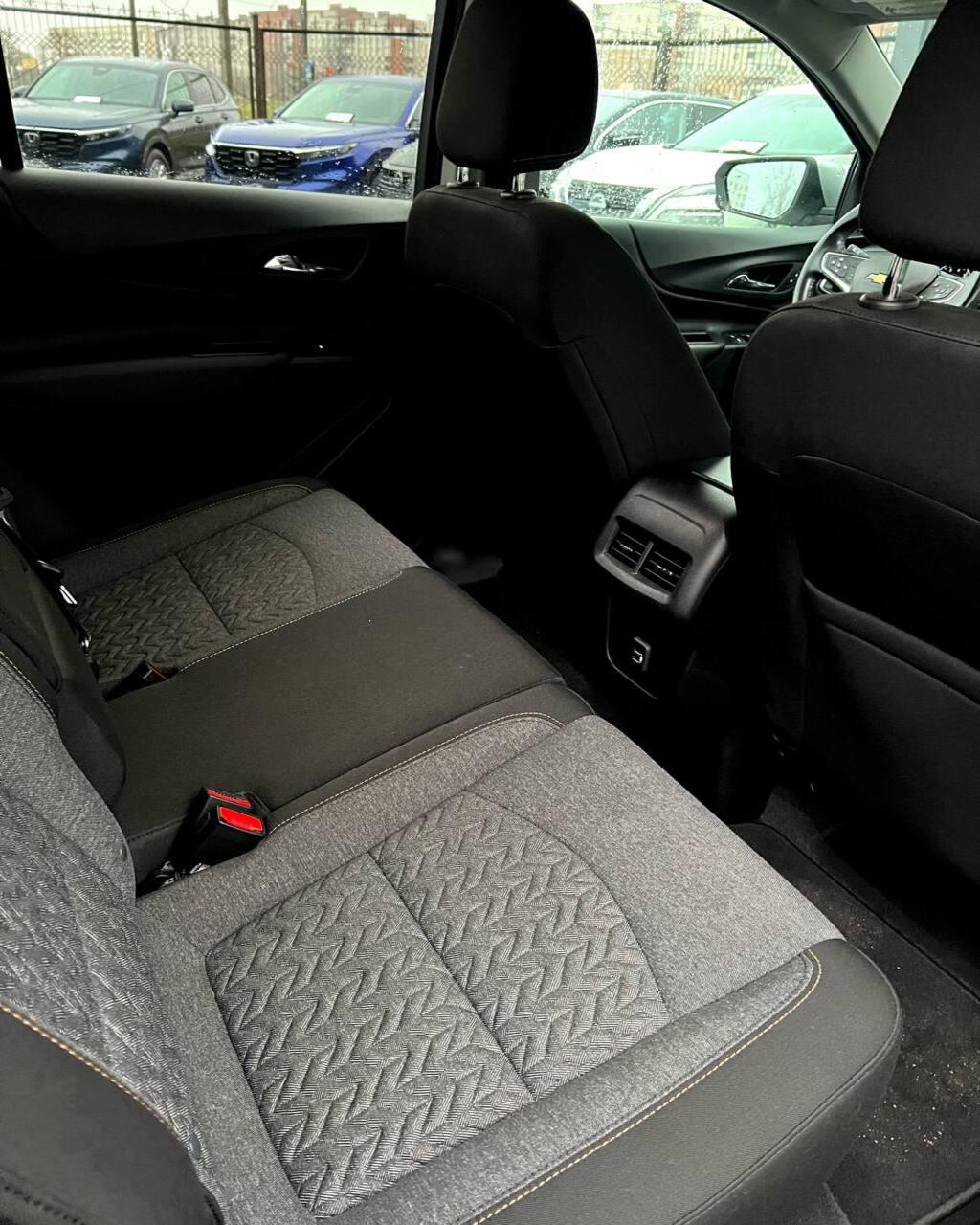 Chevrolet Equinox III · Рестайлинг , 2022 г., автомат, бензин - фото 13